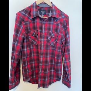 Never worn! American Eagle snap button